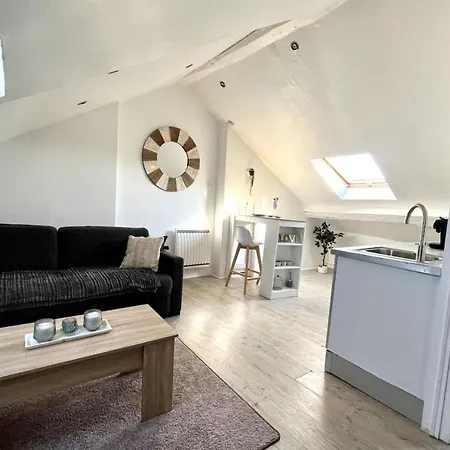 The Little French Studio - * Fontainebleau
